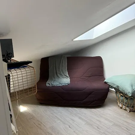 Mansarde A 1 Min De La Apartment Nice