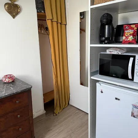 Appartement Mansarde à 1 Min De La Nice